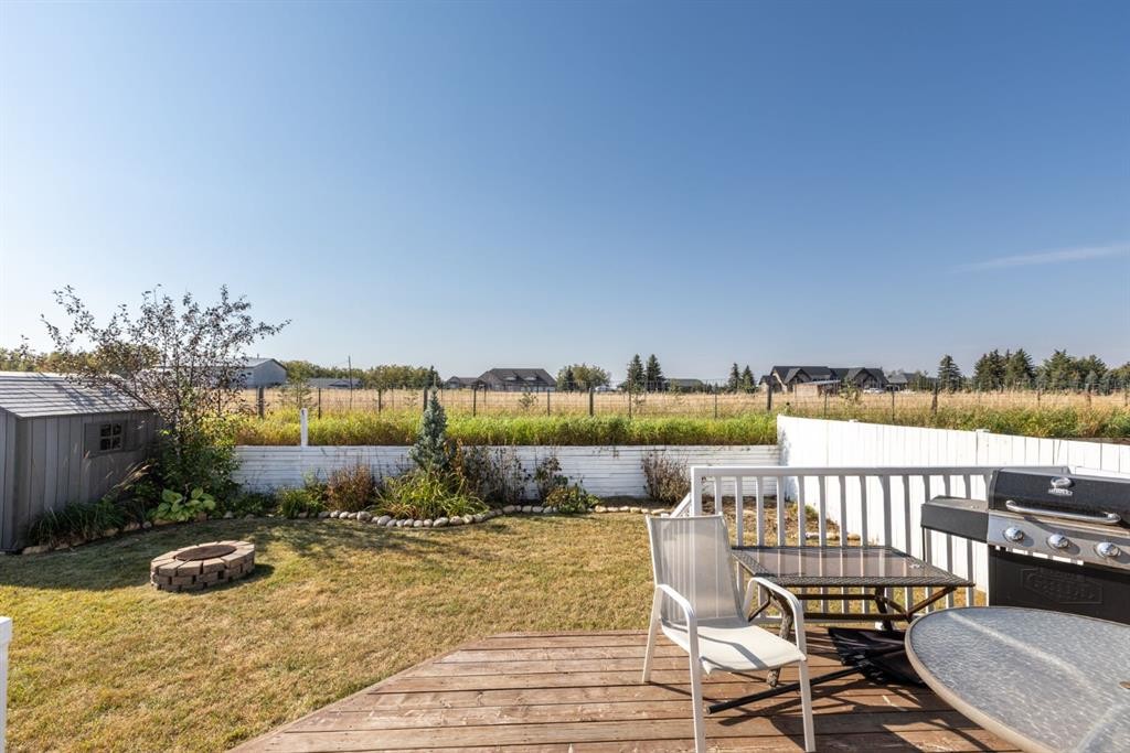 6321 58 Avenue, Innisfail, AB - Outdoor With Deck Patio Veranda