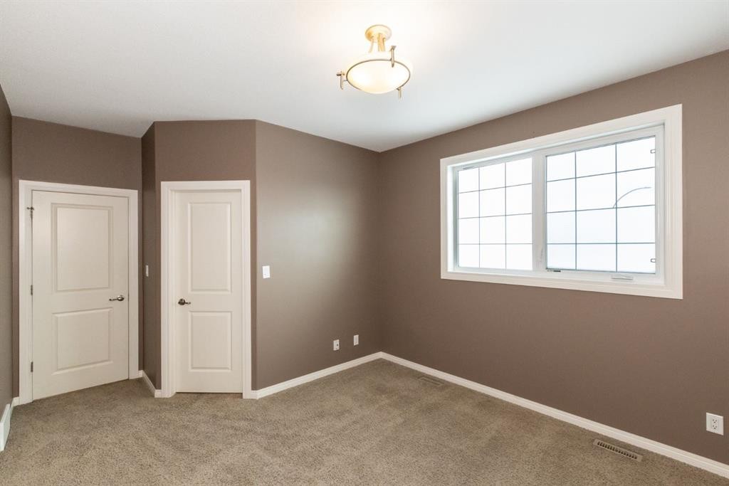 6321 58 Avenue, Innisfail, AB - Indoor Photo Showing Other Room