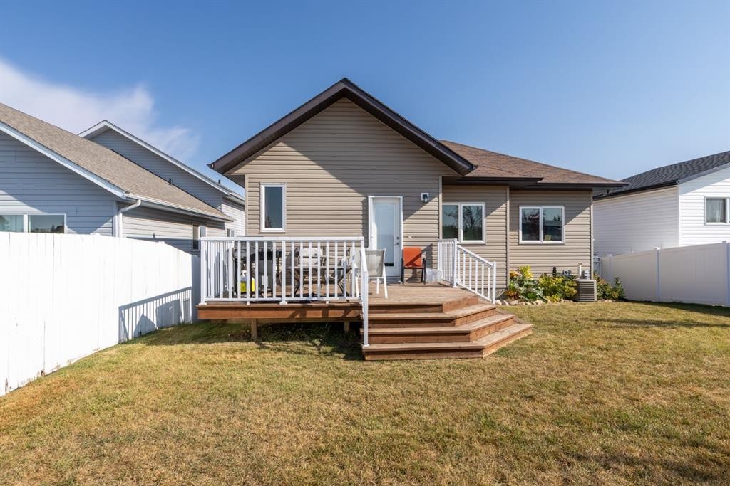 6321 58 Avenue, Innisfail, AB - Outdoor With Deck Patio Veranda With Exterior