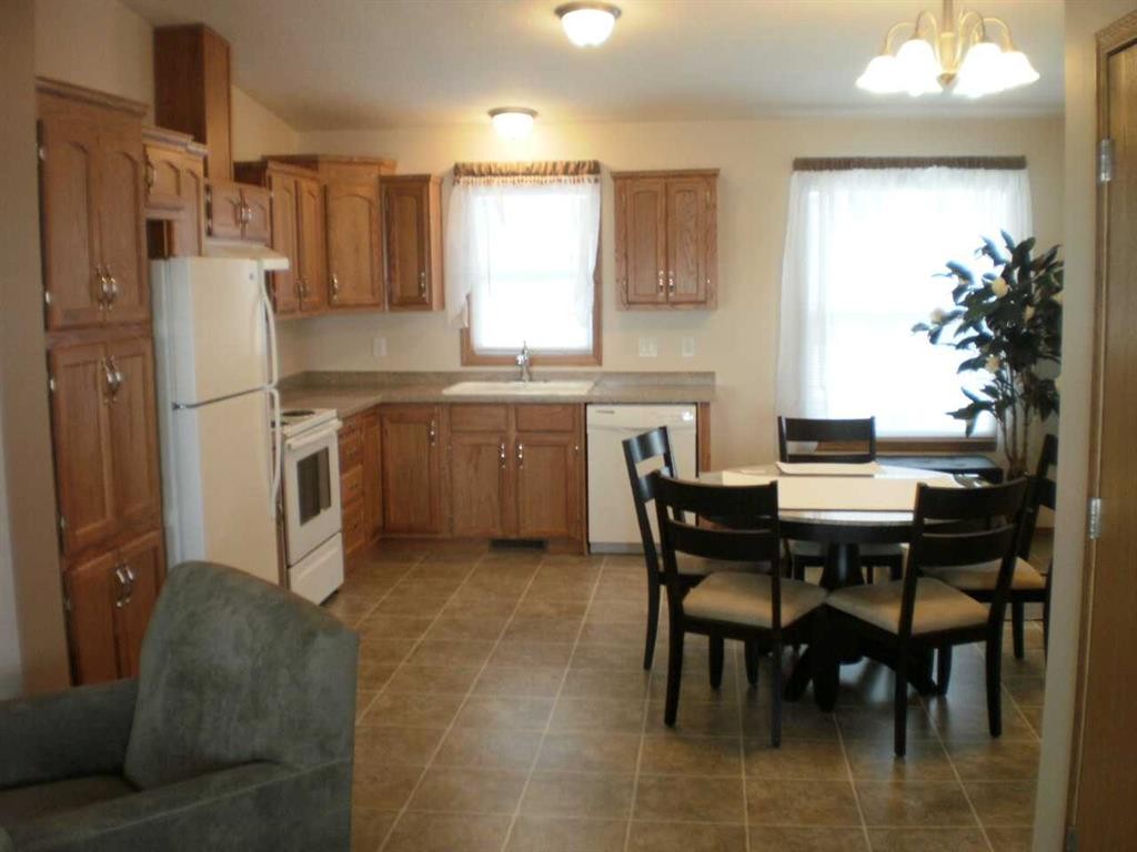 23 Cherry Lane Se, Three Hills, AB - Indoor Photo Showing Other Room