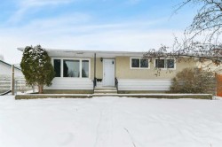 28 Ohio Close Red Deer, AB T4N 5C7
