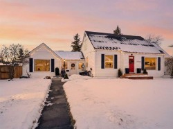 3722 44 Avenue Red Deer, AB T4N 3H5