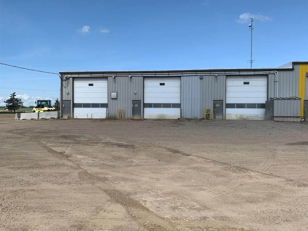 Bay #1 & 2-4000 Landry Avenue, Rural Red Deer County, AB