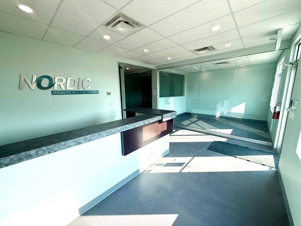 375-7700 76 Street Close, Red Deer, AB