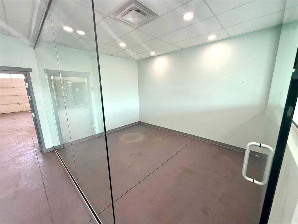 375-7700 76 Street Close, Red Deer, AB