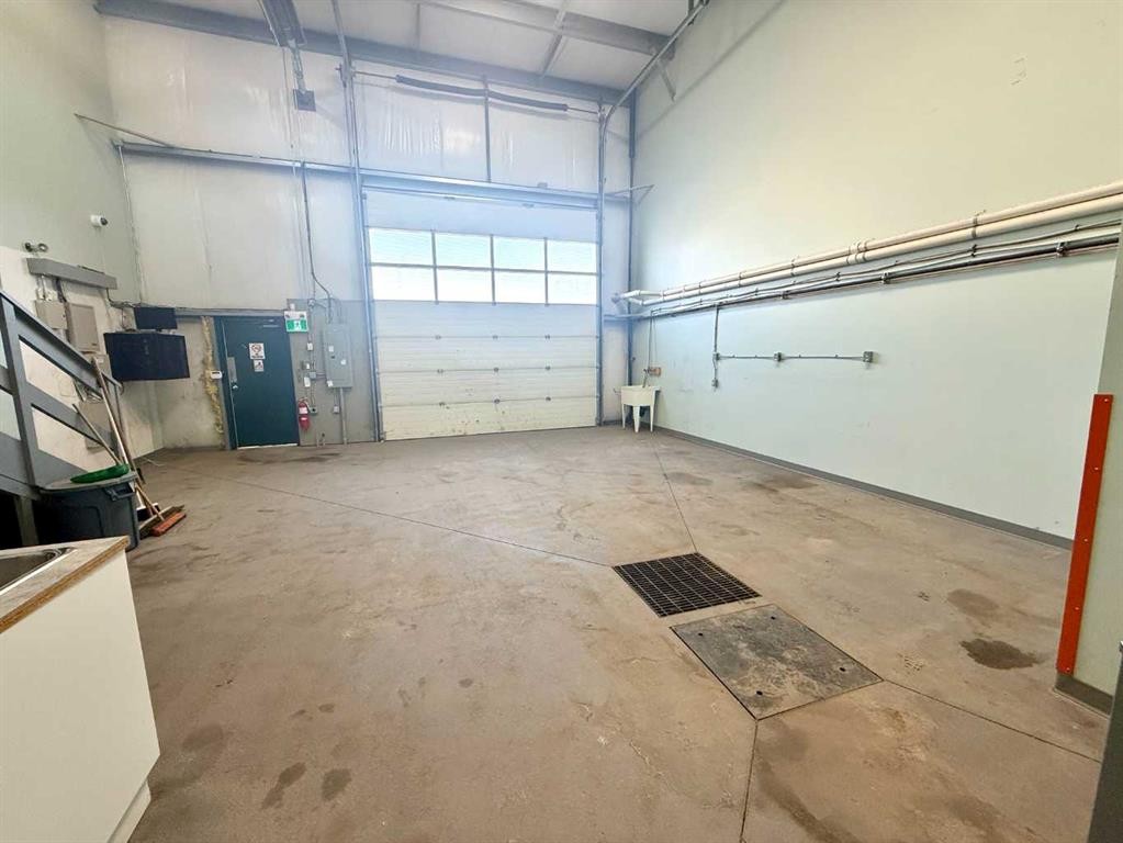 375-7700 76 Street Close, Red Deer, AB