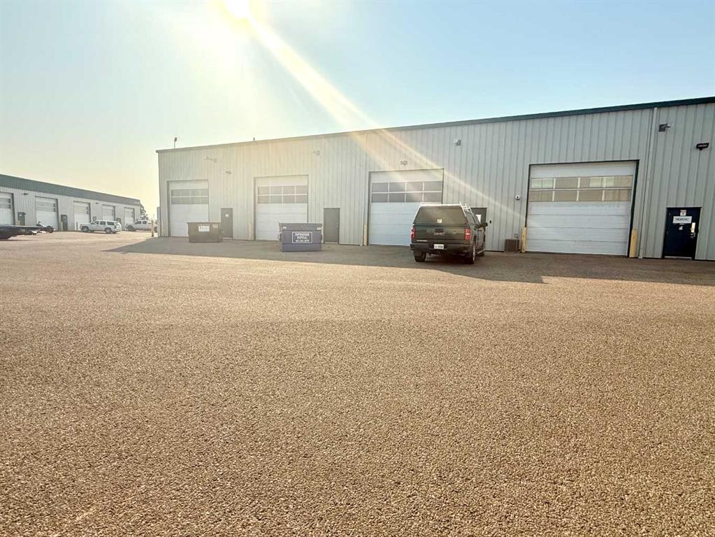 375-7700 76 Street Close, Red Deer, AB