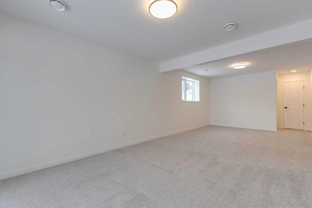 1402 Bayview Crescent Sw, Airdrie, AB - Indoor Photo Showing Other Room