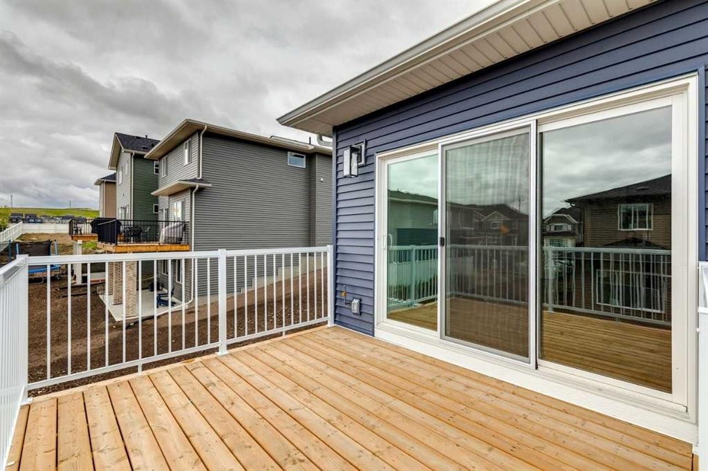 1402 Bayview Crescent Sw, Airdrie, AB