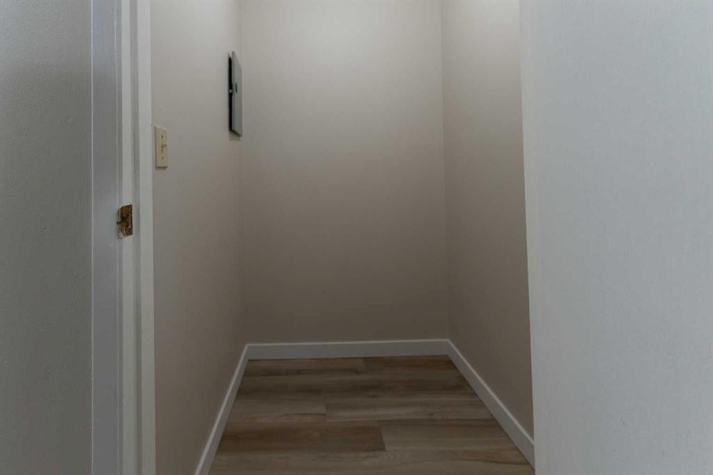 101 - 410-4721 55 Street, Red Deer, AB - Indoor Photo Showing Other Room
