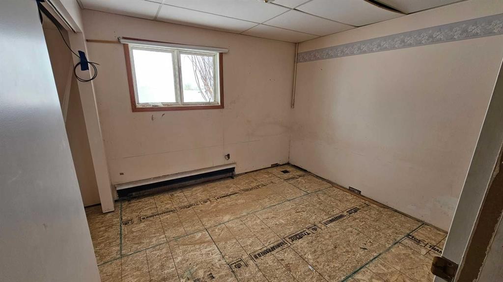 5006 Alexander Avenue, Coronation, AB - Indoor Photo Showing Other Room