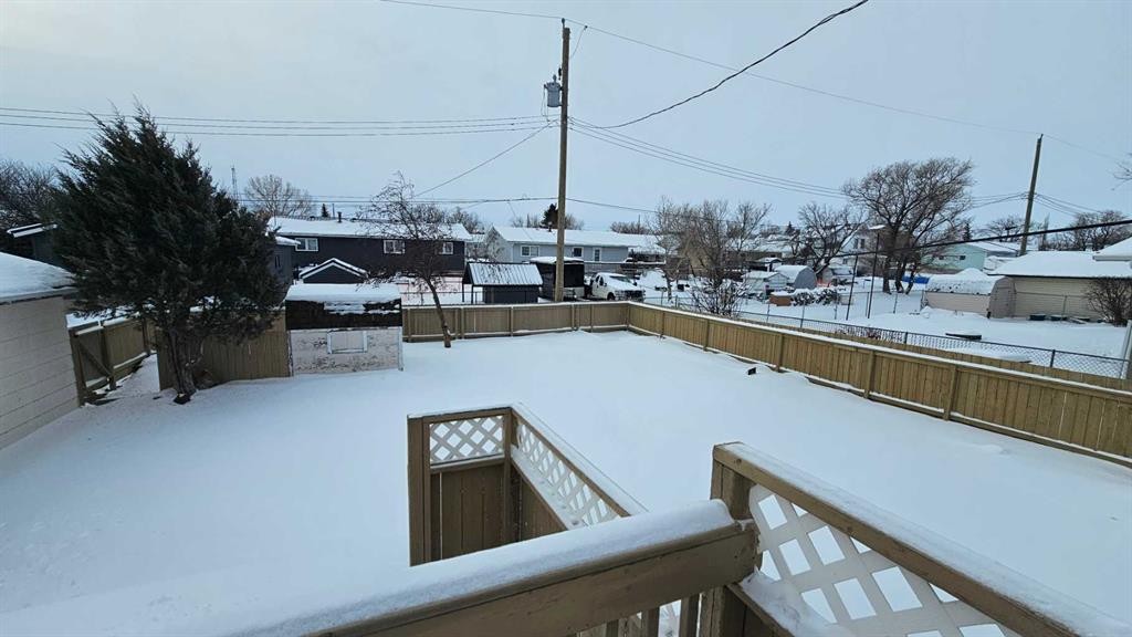 5006 Alexander Avenue, Coronation, AB - Outdoor