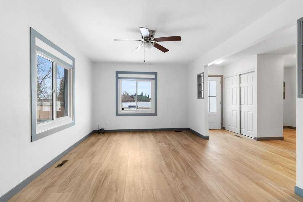 4919 50 Avenue, Morningside, AB - Indoor Photo Showing Other Room