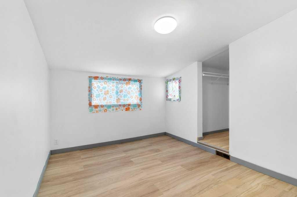 4919 50 Avenue, Morningside, AB - Indoor Photo Showing Other Room