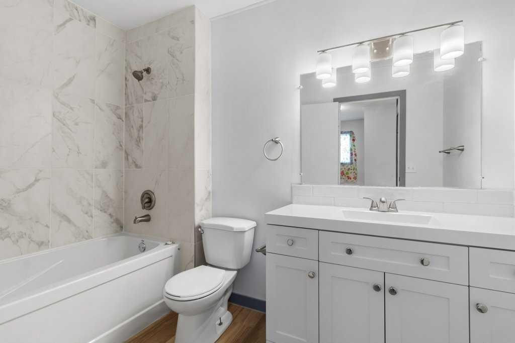 4919 50 Avenue, Morningside, AB - Indoor Photo Showing Bathroom