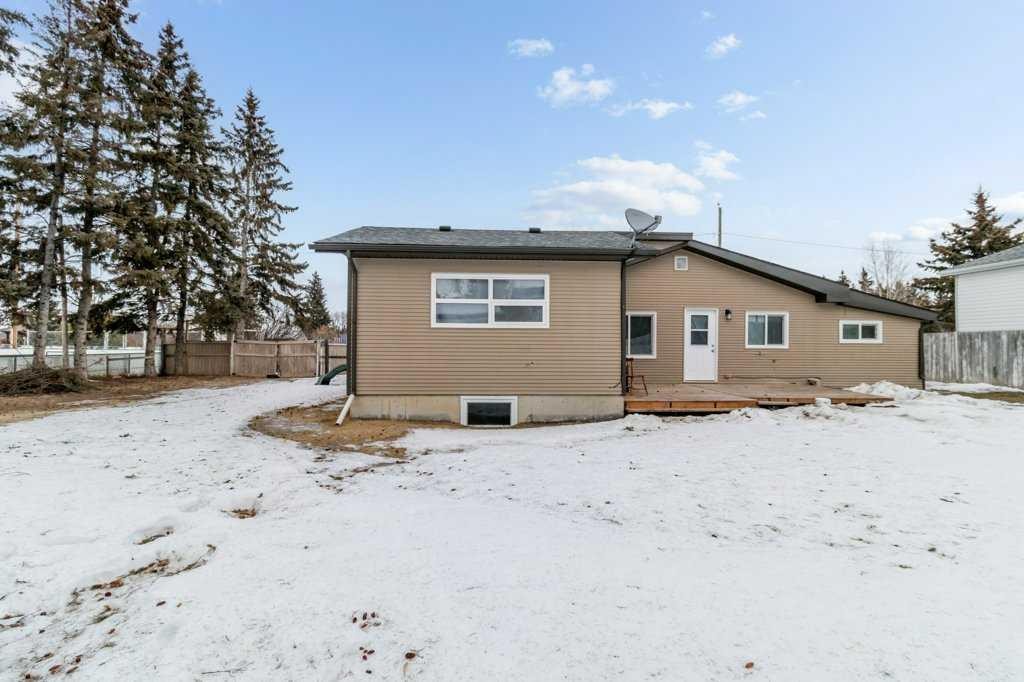 4919 50 Avenue, Morningside, AB - Outdoor