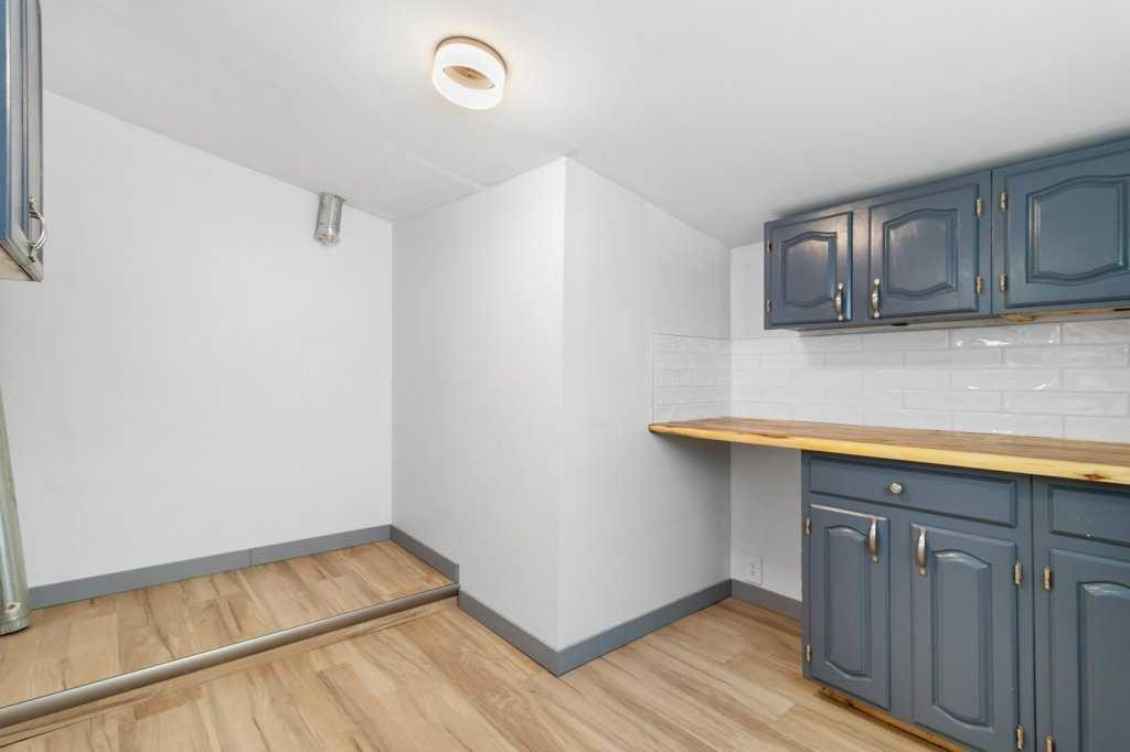 4919 50 Avenue, Morningside, AB - Indoor