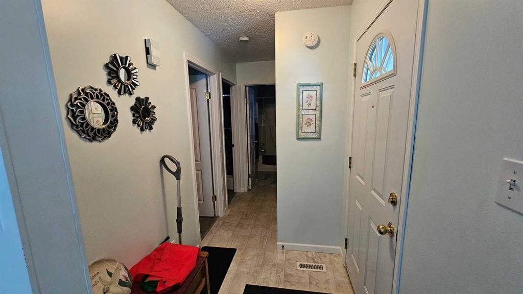 4467 Park Crescent, Coronation, AB - Indoor Photo Showing Other Room