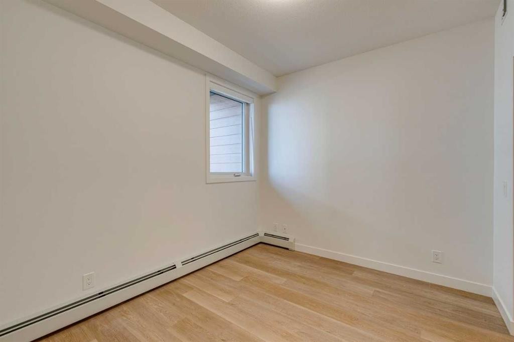 3217-8500 19 Avenue Se, Calgary, AB - Indoor Photo Showing Other Room