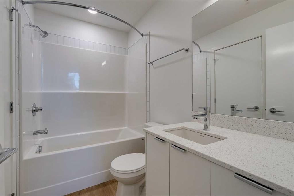 3516-8500 19 Avenue, Calgary, AB - Indoor Photo Showing Bathroom