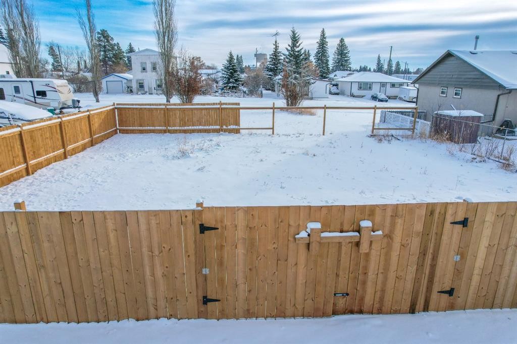 4916 49Th Street, Alix, AB