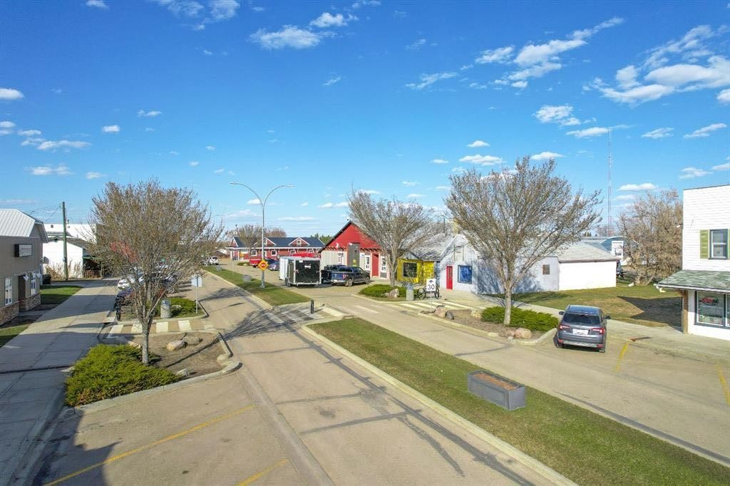 4916 49Th Street, Alix, AB