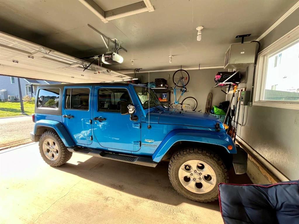 9340 211 Street Nw, Edmonton, AB - Indoor Photo Showing Garage