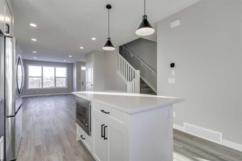 109 Silverton Glen Way Sw, Calgary, AB - Indoor