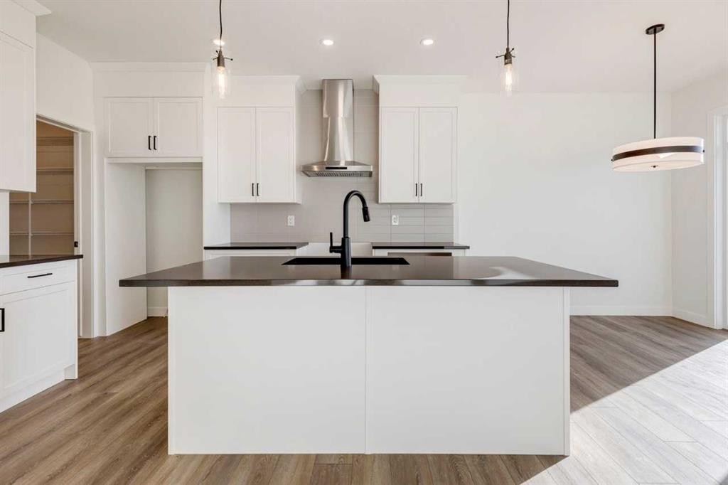 307 Dawson Dock Way, Chestermere, AB - Indoor Photo Showing Kitchen With Upgraded Kitchen