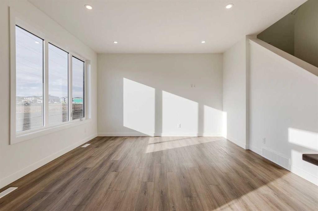 307 Dawson Dock Way, Chestermere, AB - Indoor Photo Showing Other Room