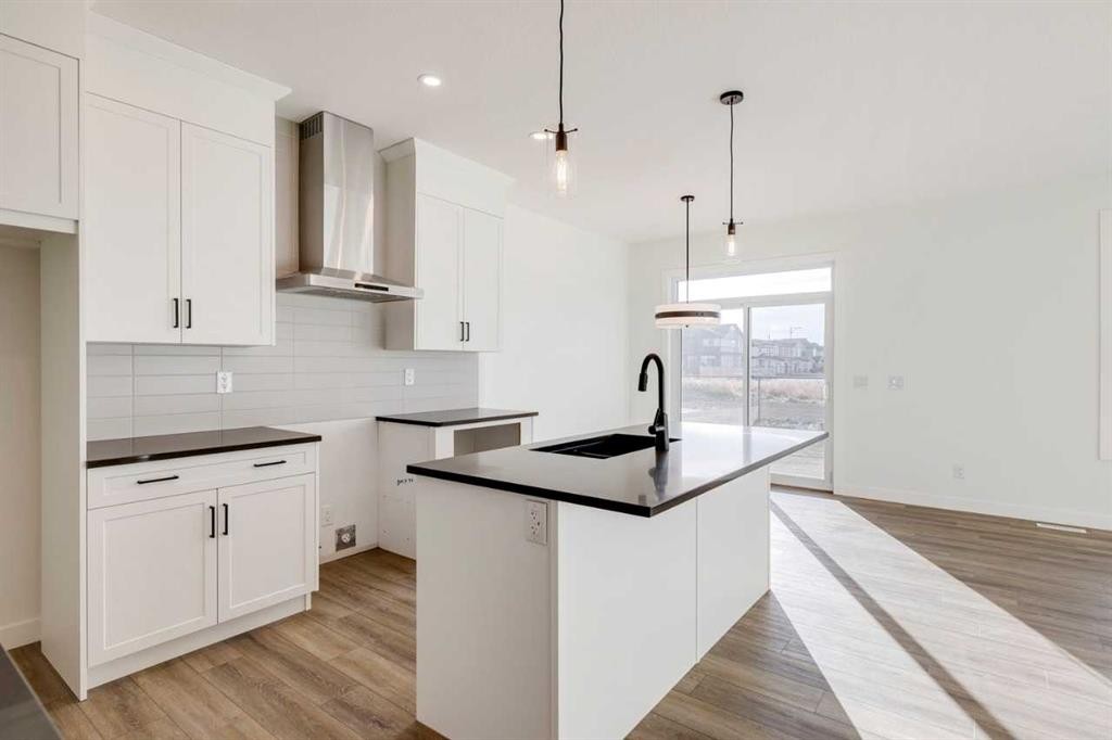 307 Dawson Dock Way, Chestermere, AB - Indoor Photo Showing Kitchen With Upgraded Kitchen