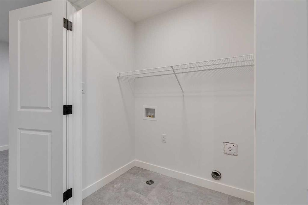 479 Hotchkiss Manor Se, Calgary, AB - Indoor