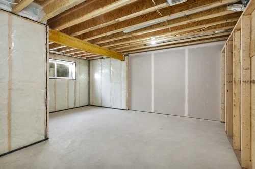 46 Concord Rise, Sylvan Lake, AB - Indoor Photo Showing Basement