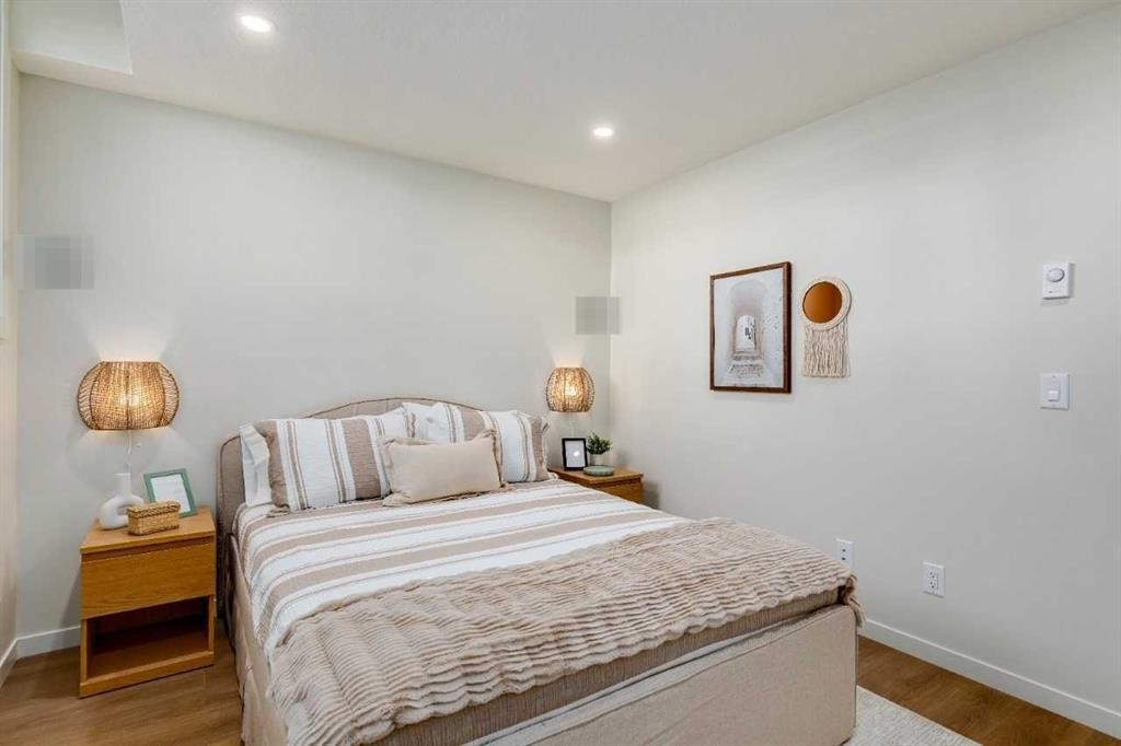 105-40 Livingston Parade Ne, Calgary, AB - Indoor Photo Showing Bedroom