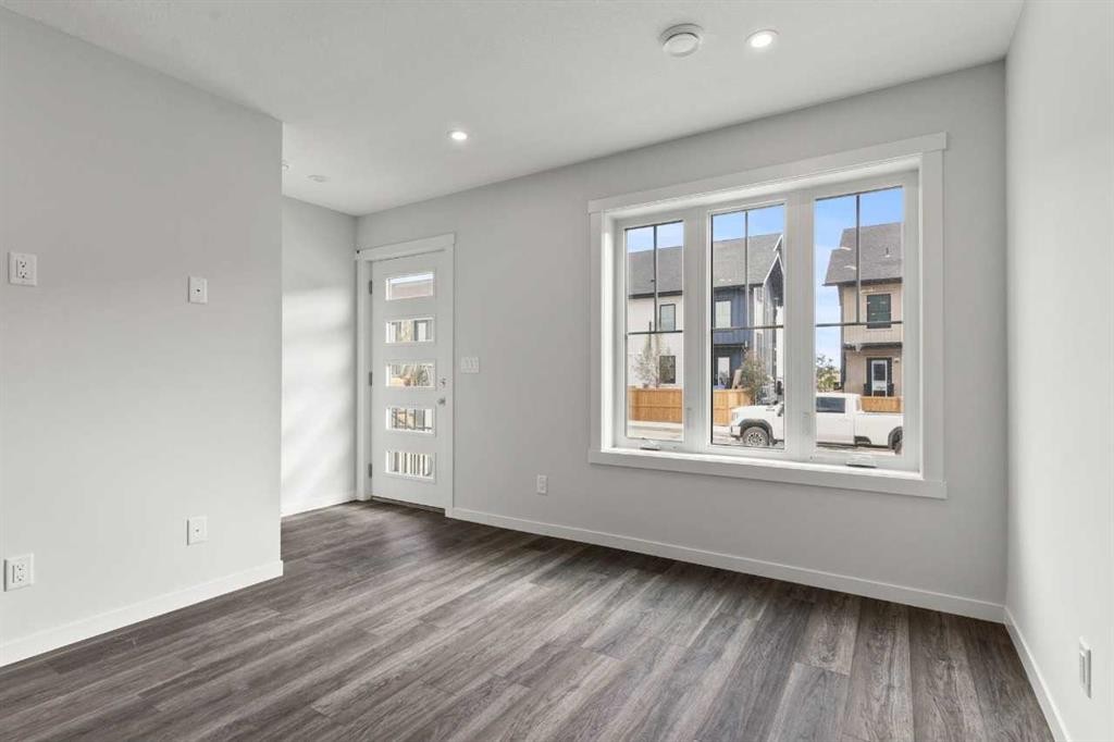 106-40 Livingston Parade Ne, Calgary, AB - Indoor Photo Showing Other Room