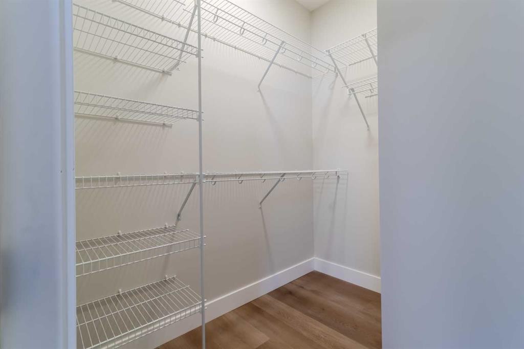 4924 Beardsley Avenue, Lacombe, AB - Indoor With Storage