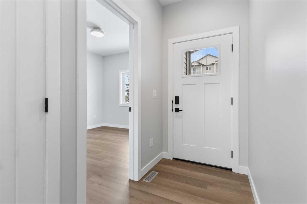 4924 Beardsley Avenue, Lacombe, AB - Indoor Photo Showing Other Room