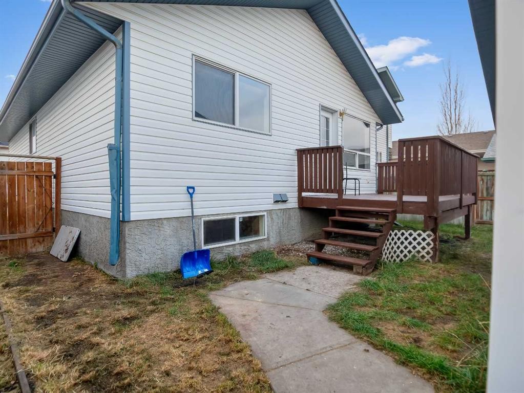 109 Duckering Close, Red Deer, AB - Outdoor With Deck Patio Veranda With Exterior