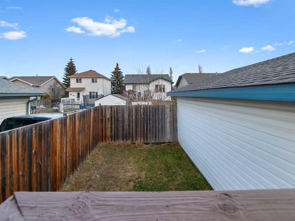 109 Duckering Close, Red Deer, AB - Outdoor With Exterior
