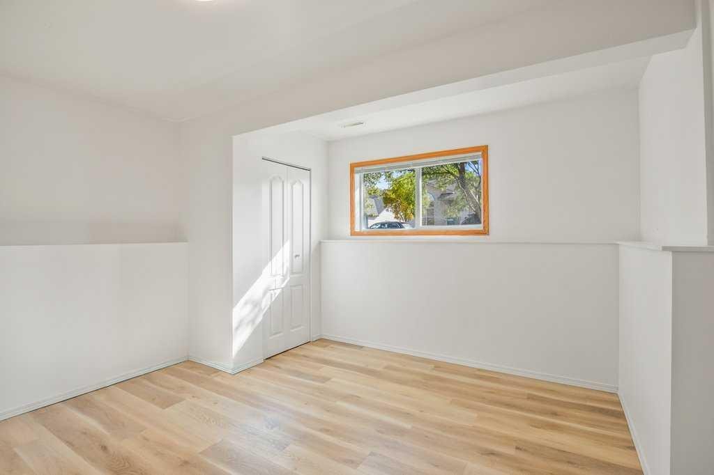 52 Harper Drive, Sylvan Lake, AB - Indoor Photo Showing Other Room