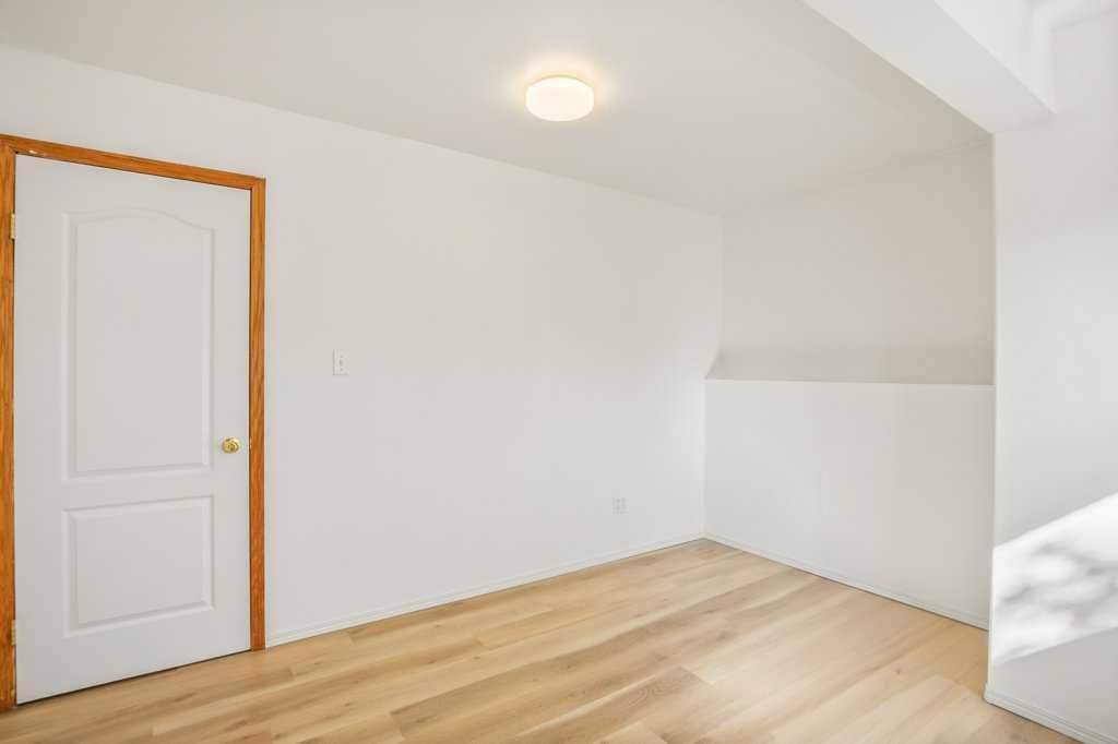 52 Harper Drive, Sylvan Lake, AB - Indoor Photo Showing Other Room