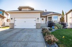 114 Alberts Close Red Deer, AB T4R 3J8