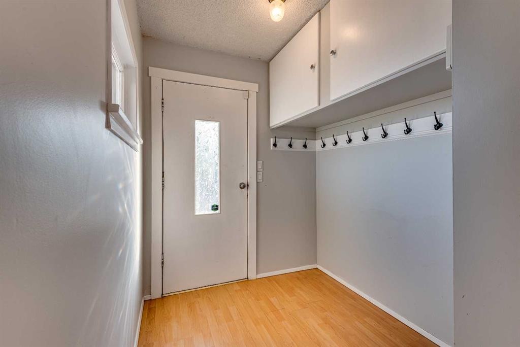 402 Main Street, Trochu, AB - Indoor Photo Showing Other Room