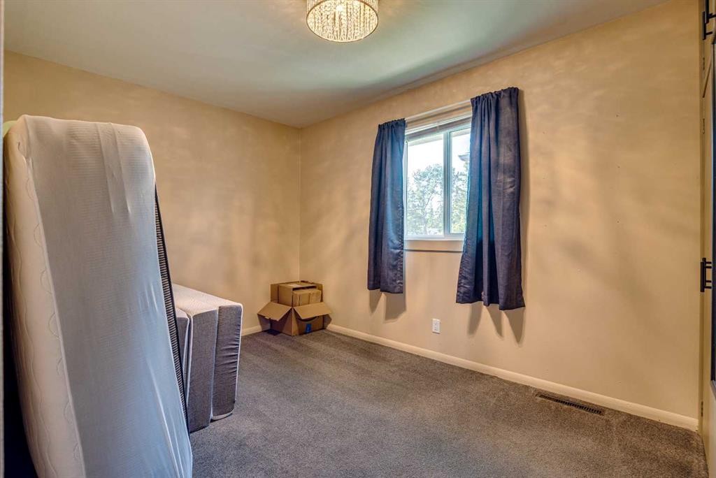 25-320 7 Avenue Ne, Three Hills, AB - Indoor