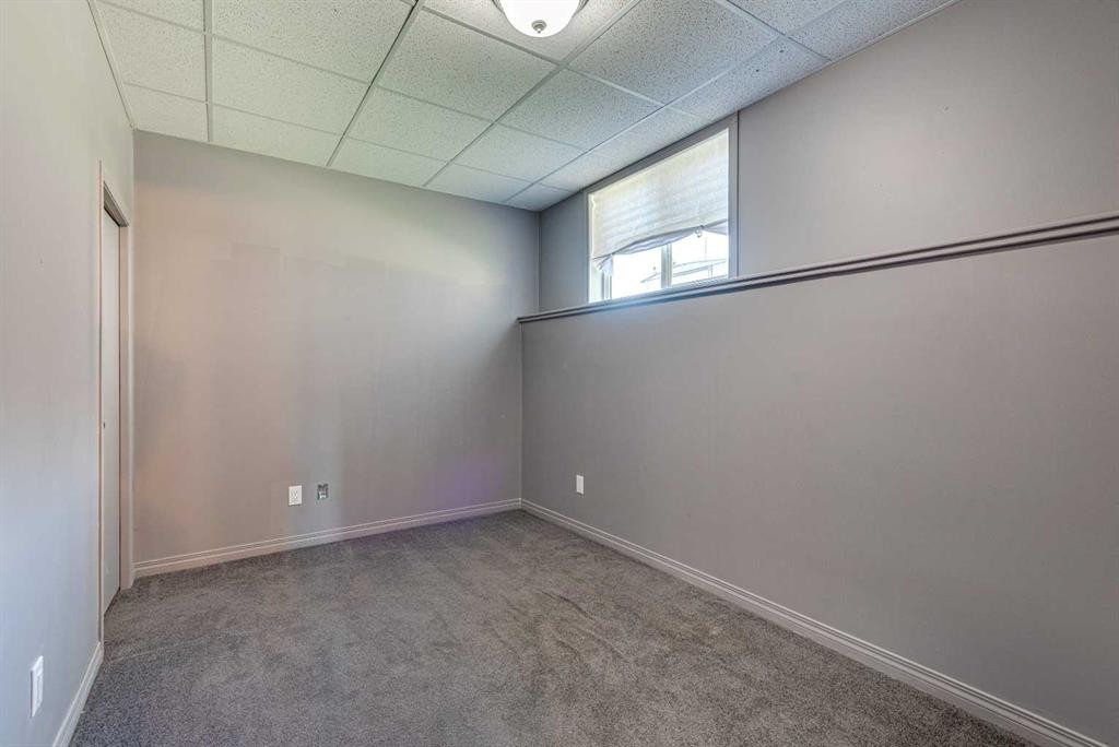 25-320 7 Avenue Ne, Three Hills, AB - Indoor Photo Showing Other Room