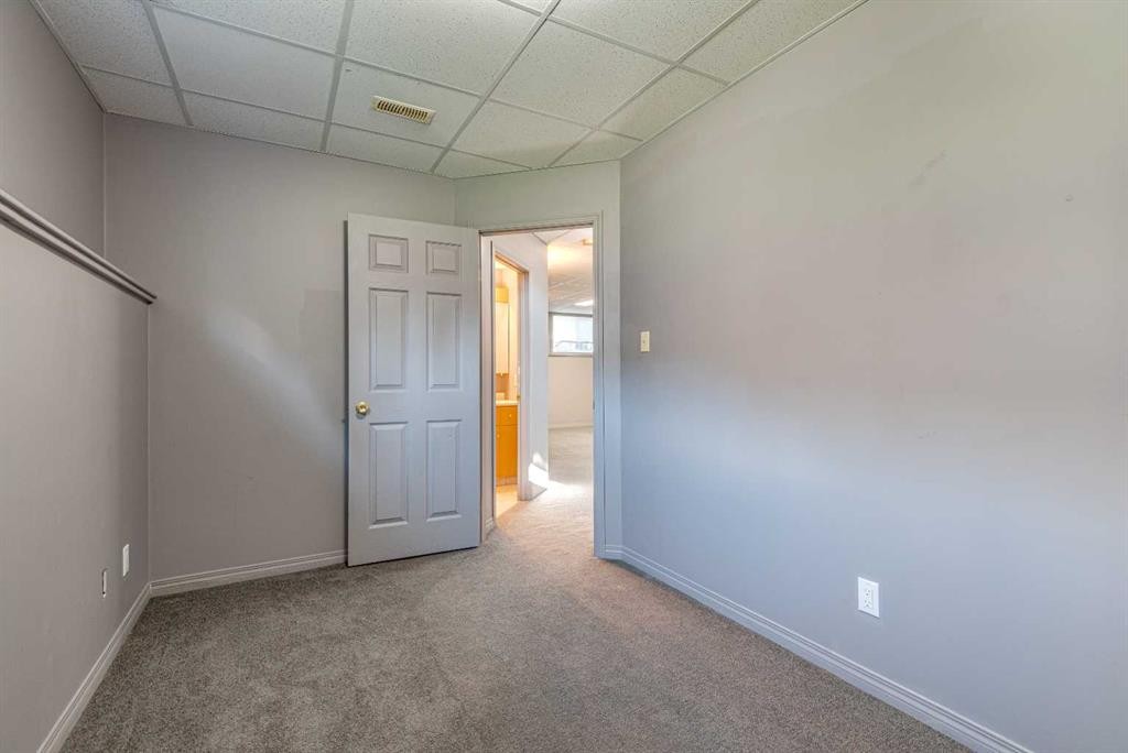 25-320 7 Avenue Ne, Three Hills, AB - Indoor Photo Showing Other Room