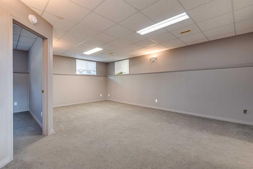 25-320 7 Avenue Ne, Three Hills, AB - Indoor