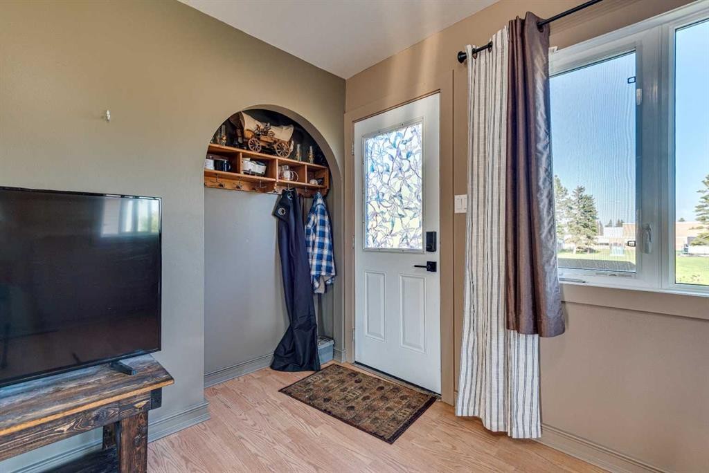 25-320 7 Avenue Ne, Three Hills, AB - Indoor Photo Showing Other Room
