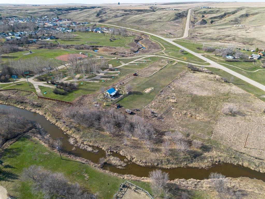 90 East Campground Road, Carbon, AB