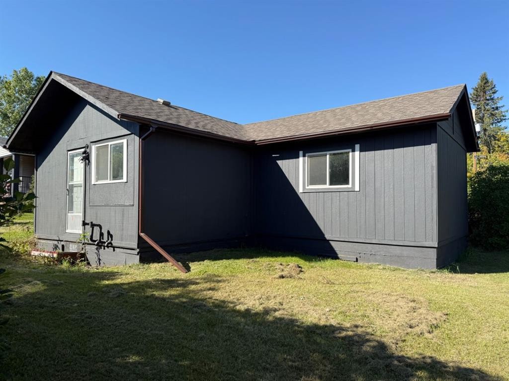 4828 51 Street, Mirror, AB - Outdoor With Exterior